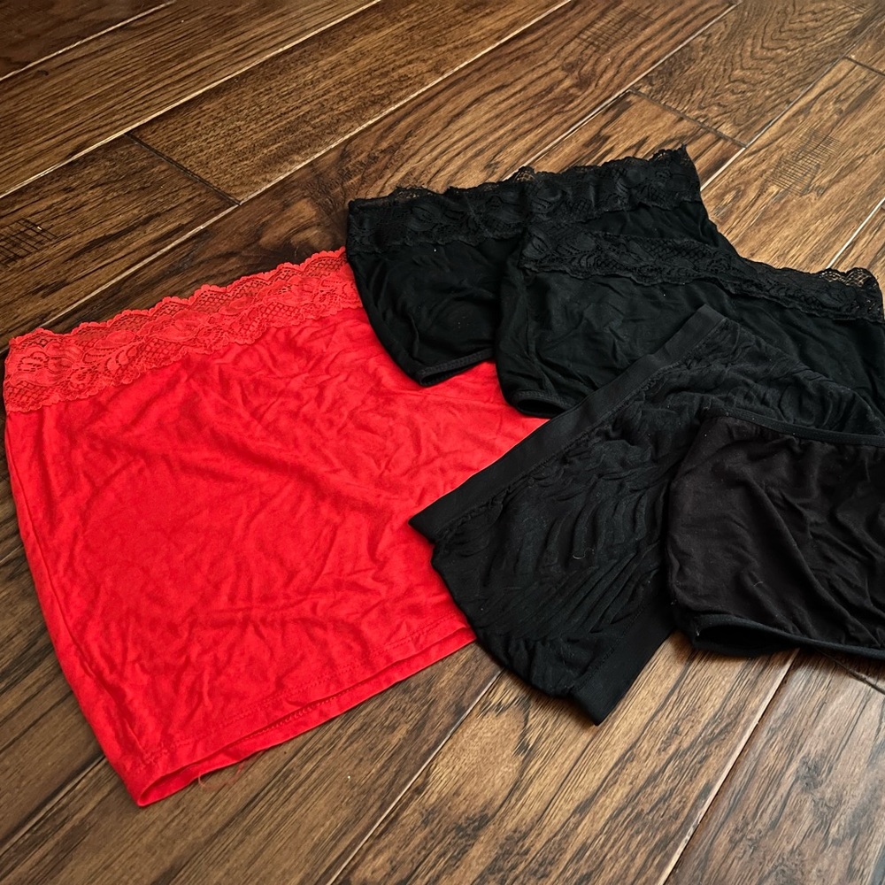 Set of tube tops / crop tops - Picture 1 of 1